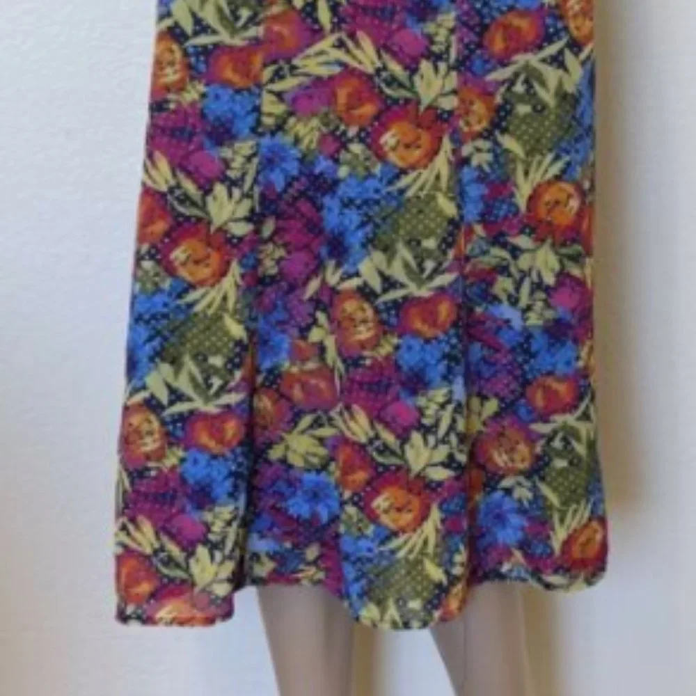 Christopher And Banks Muti Color Cotton Stretch Floral Skirt Size 14 - Picture 2 of 5